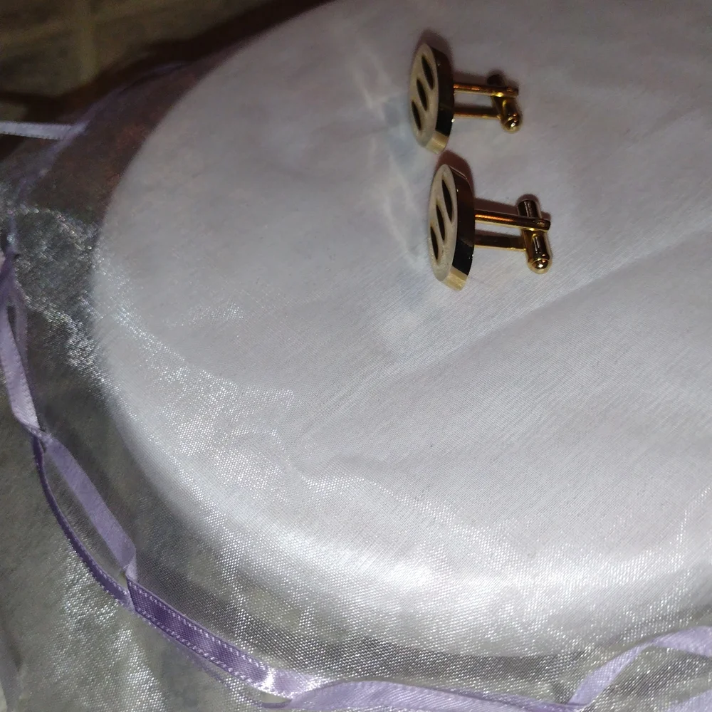 VINTAGE Gold Oval Cuff Links